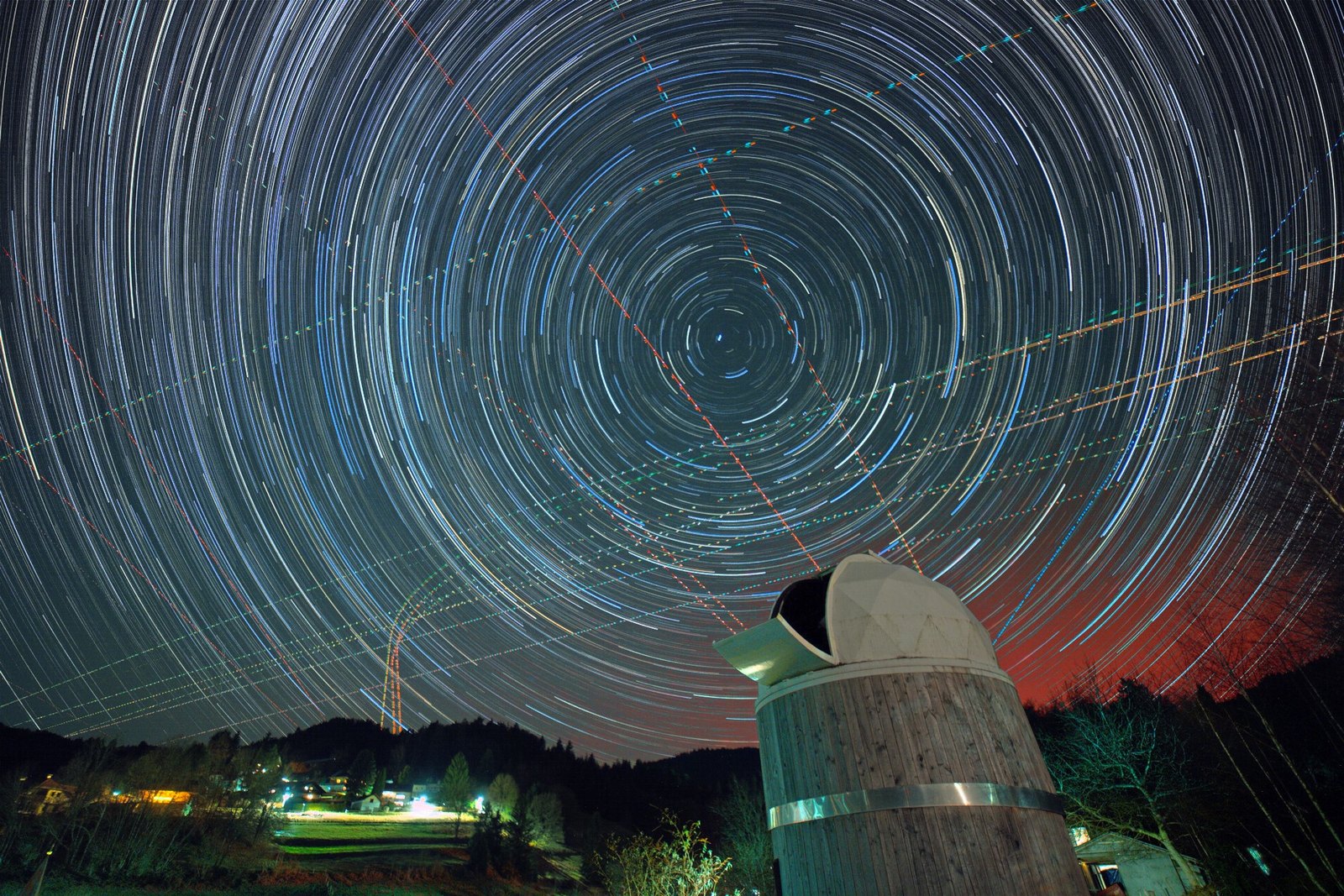 Star trails with aircraft trails